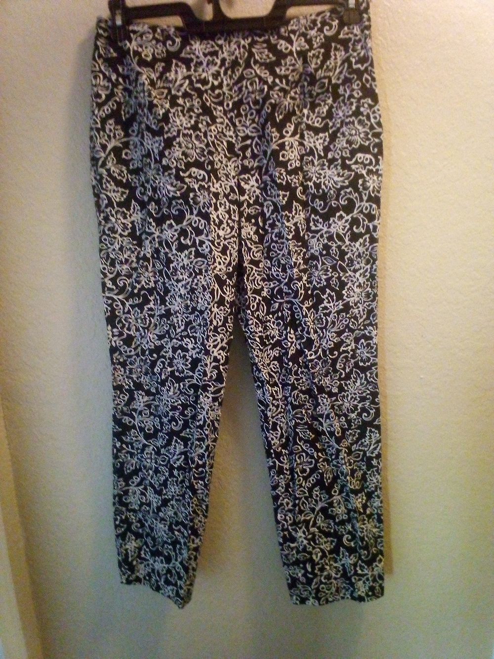 Kathie Lee Collection Black Pants with White Floral Print